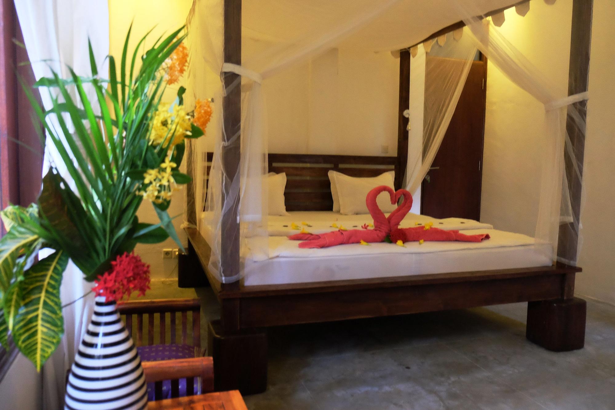 Villa Boreh Beach Resort And Spa Tejakula Ngoại thất bức ảnh