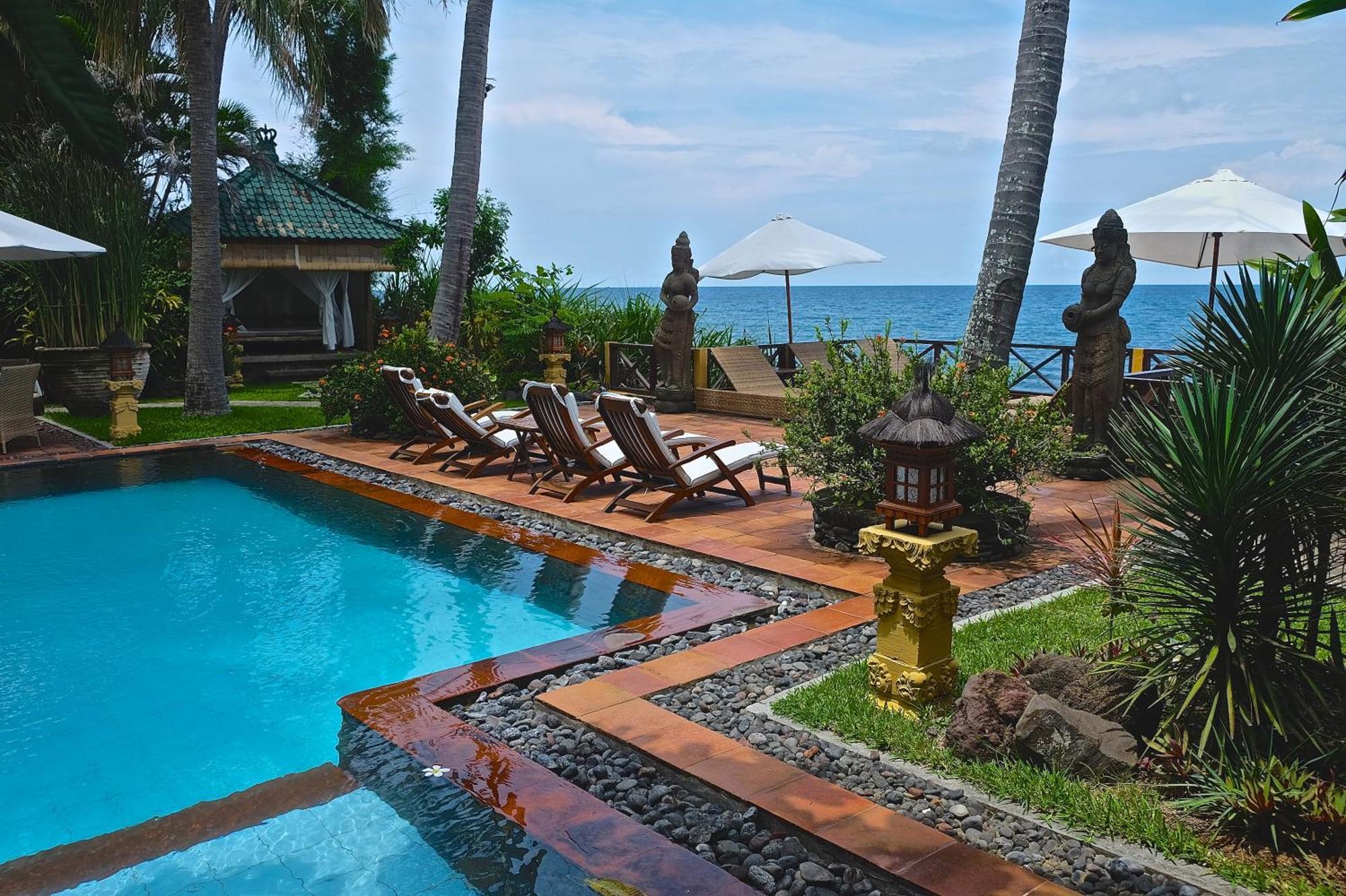 Villa Boreh Beach Resort And Spa Tejakula Ngoại thất bức ảnh