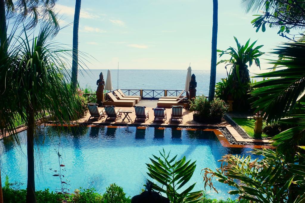 Villa Boreh Beach Resort And Spa Tejakula Ngoại thất bức ảnh