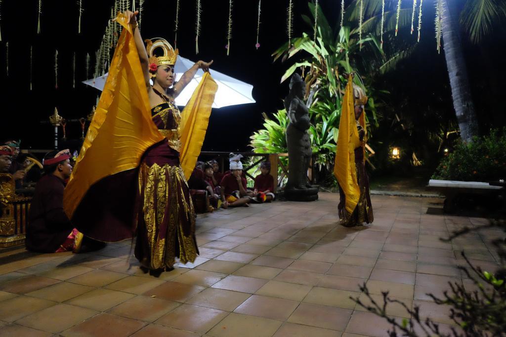Villa Boreh Beach Resort And Spa Tejakula Ngoại thất bức ảnh
